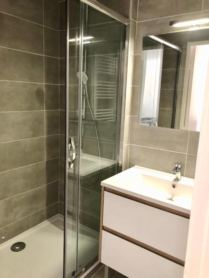 Apartment Newly Renovated Aircond-Wifi-Pool-Sea View-150M To Beaches- Saint Aygulf Kültér fotó