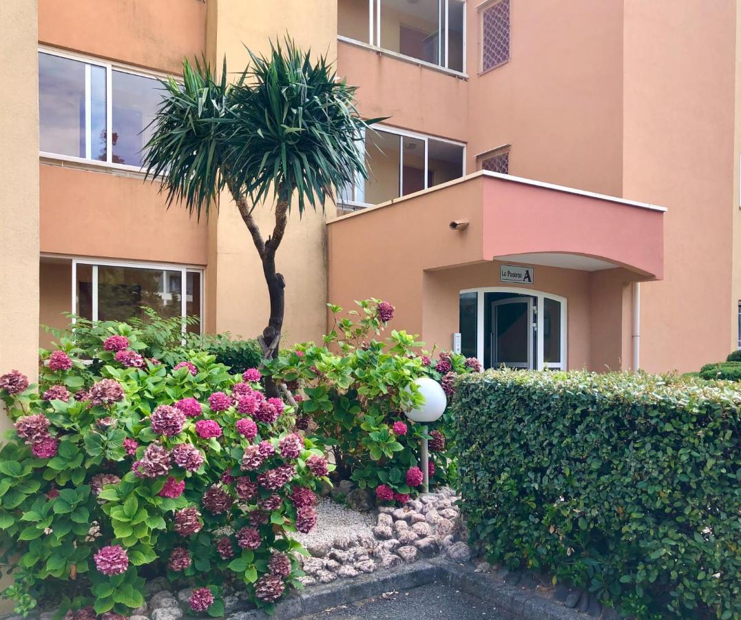 Apartment Newly Renovated Aircond-Wifi-Pool-Sea View-150M To Beaches- Saint Aygulf Kültér fotó